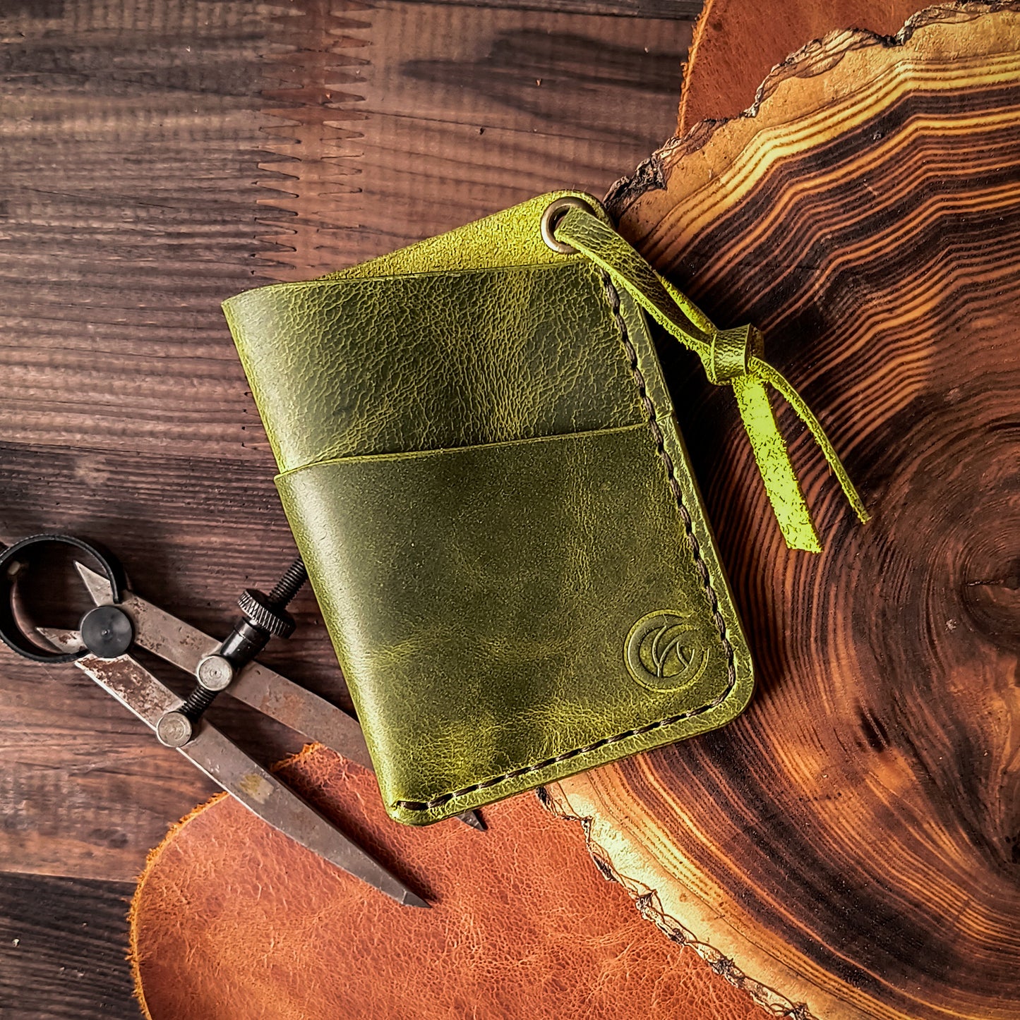 Front pocket wallet