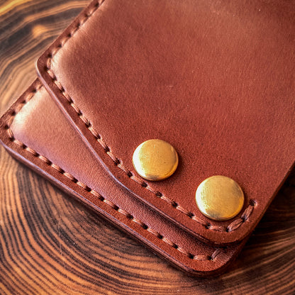 Vertical bifold wallet