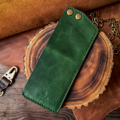 Vertical bifold wallet
