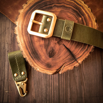 Pistachio green leather belt with key holder