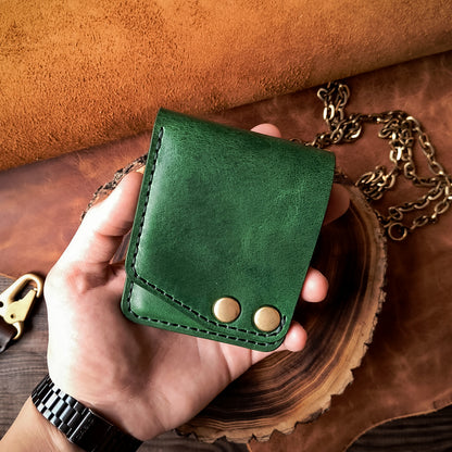 Vertical bifold wallet