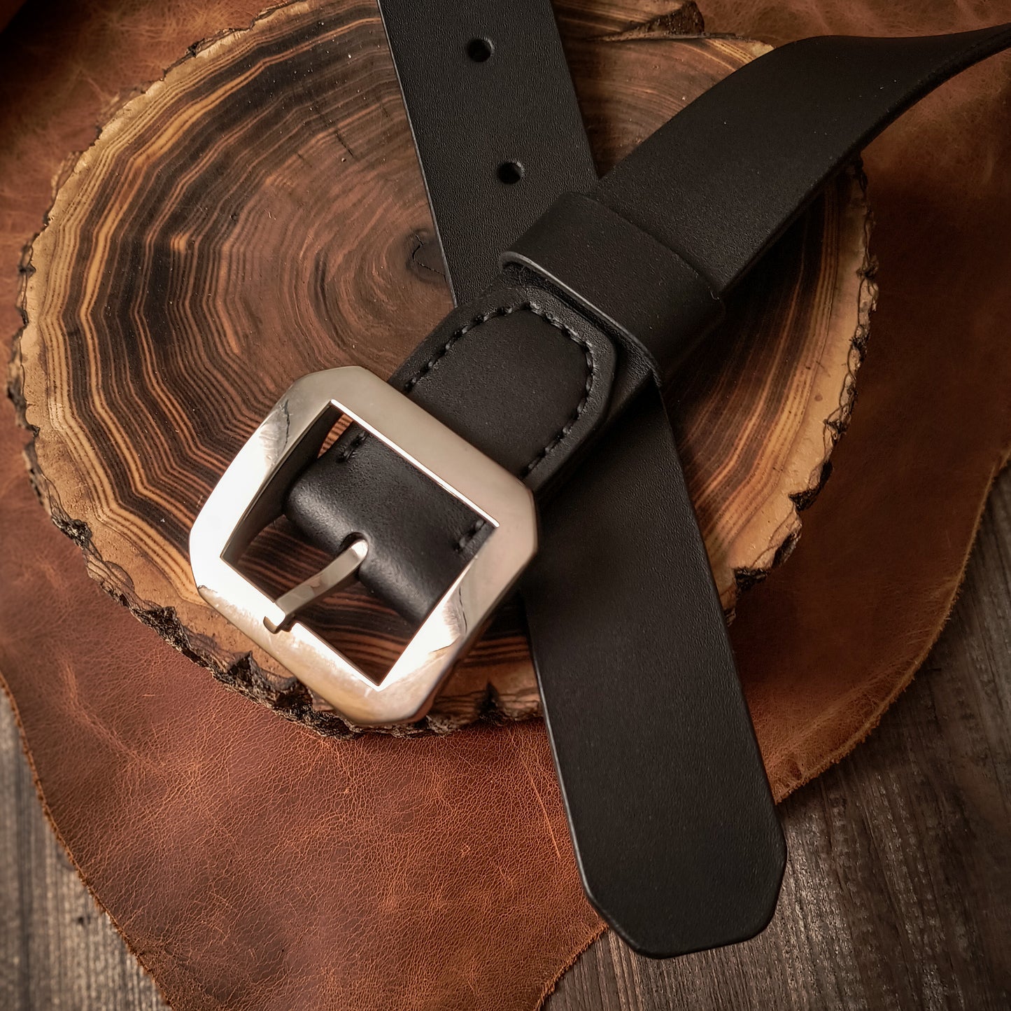 Black thick leather belt with smooth texture - Workwear belt with stainless steel buckle 