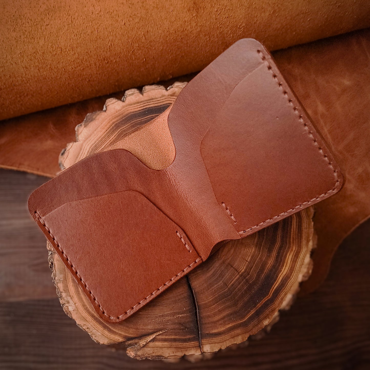 Minimal bifold wallet
