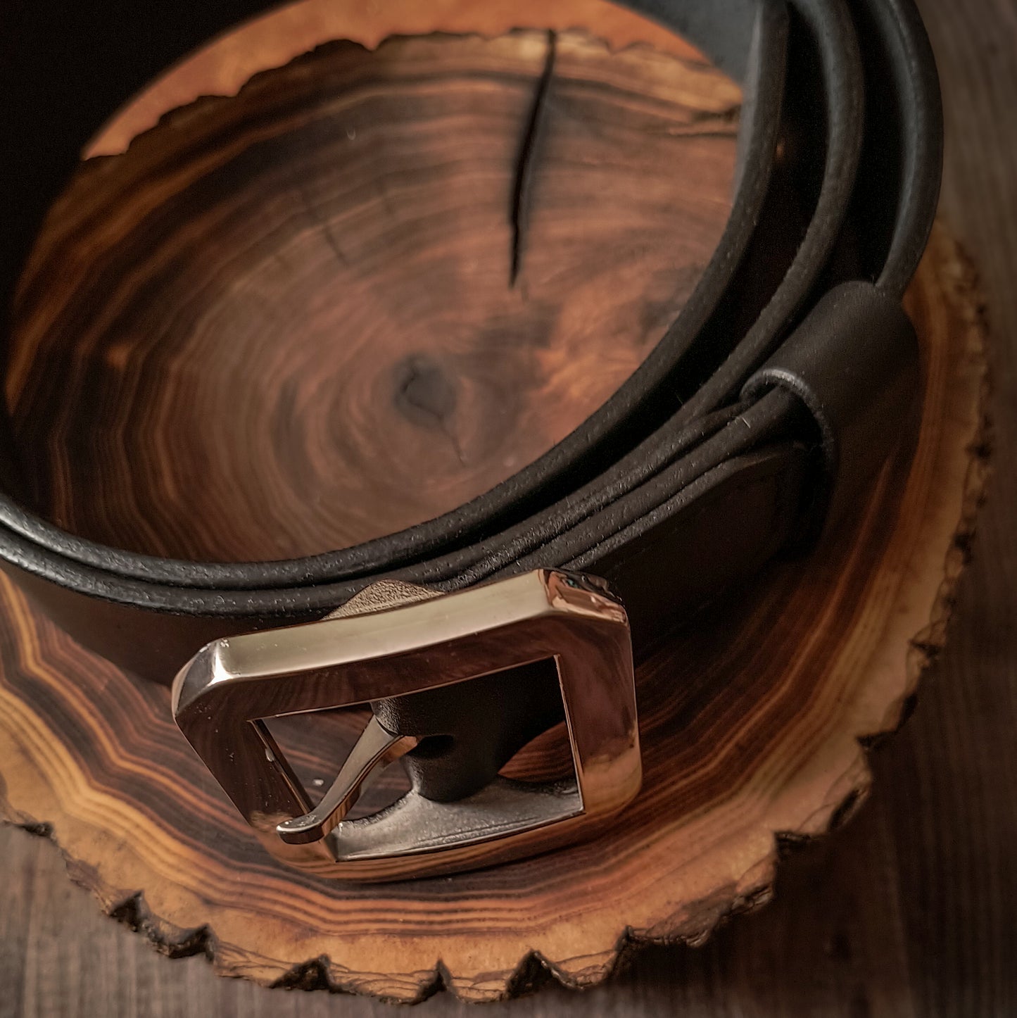 Fully handmade black leather belt with large and heavy stainless steel frame buckle 